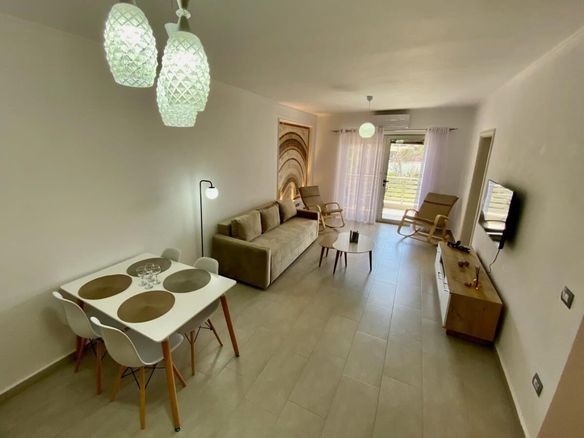 Sunlit 594 Apartment Драч Екстериор снимка
